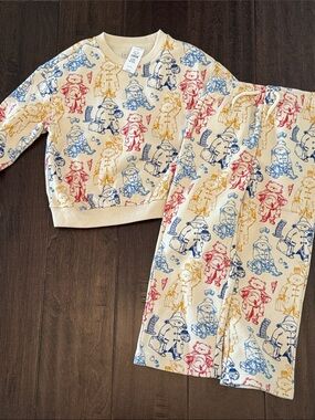 GAP Gender Neutral Rare Paddington Bear Print Two Piece Sweatsuit outfit